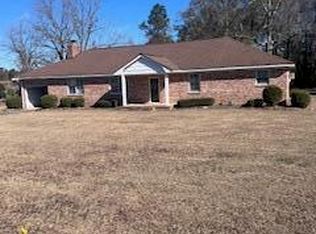 325 E Main St, Harleyville, SC 29448