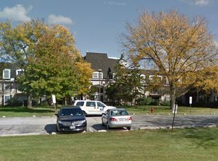 5200 Carriage Way Dr #1, Rolling Meadows, IL 60008