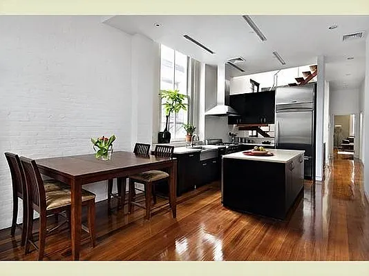 Sold by Stribling | media 27