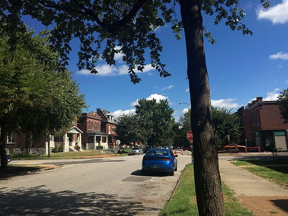 3rd image of 2104 Ann Ave