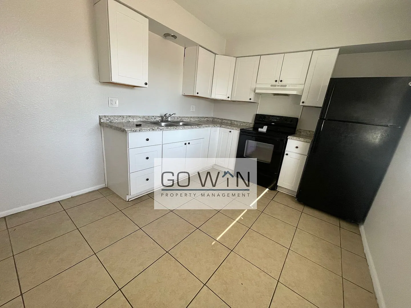 1050 N July Circle — Photo 4