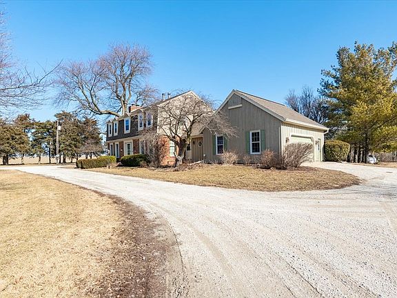 3rd image of 21389 N 2875th Rd E