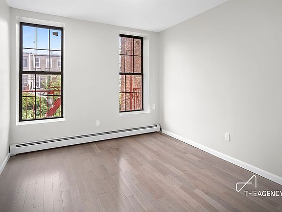 4th image of 1482 Fulton St Floor 4
