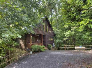 2726 Sawmill Branch Dr, Sevierville, TN 37862