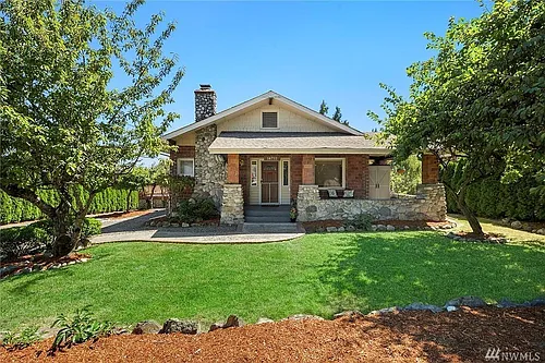 14712 35th Ave NE #1 Photo 1