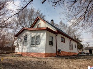 3324 Larimore Ave, Omaha, NE 68111
