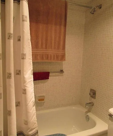 2070 Wolverton #2070-D — Photo 1