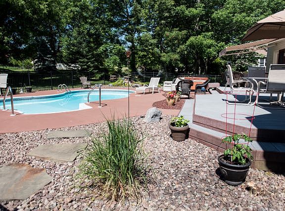 3rd image of 3700 Whispering Woods Ln