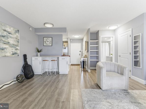 240 M St SW Unit 612E