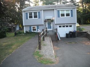7 Falmouth Rd, Southwick, MA 01077