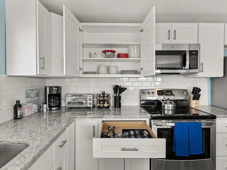 911 Ocean Blvd #7 — Photo 23