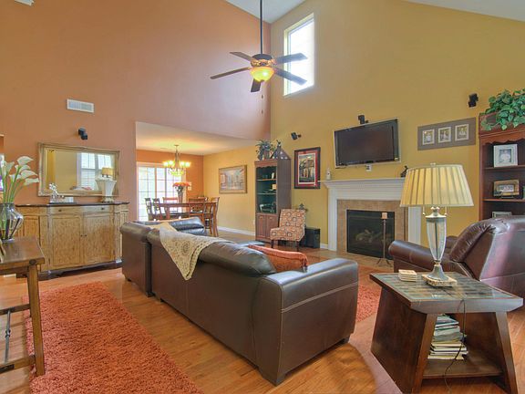 2nd image of 1735 Point Wood Dr