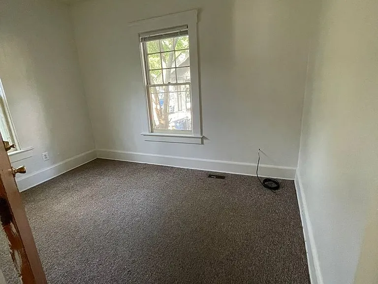1116 Packard St — Photo 6