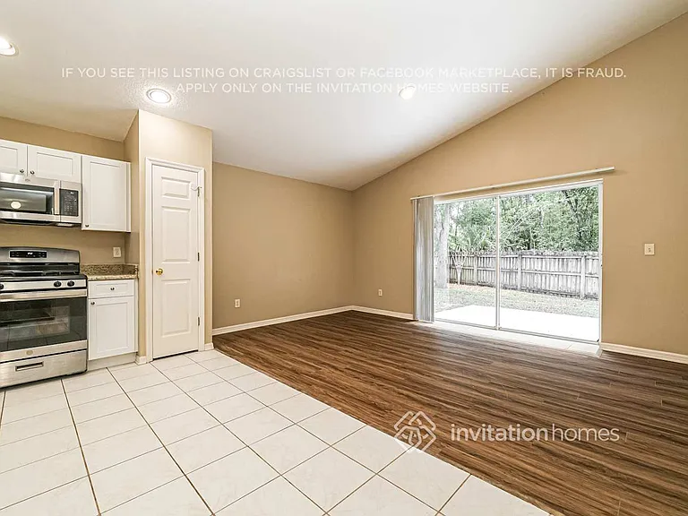 6240 Crickethollow Dr — Photo 5