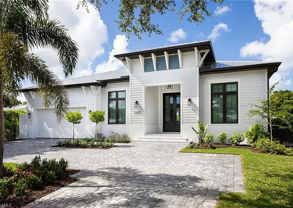 1257 11th Ct N