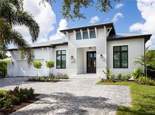 1257 11th Ct N, Naples, FL 34102