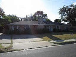 1st image of 6320 S Hulen St