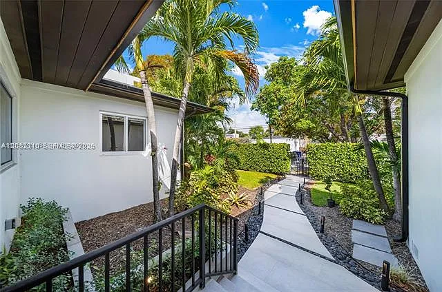 3531 SW 1st Ave — Photo 4