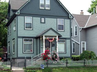3209 S Kinnickinnic Ave, Milwaukee, WI 53207