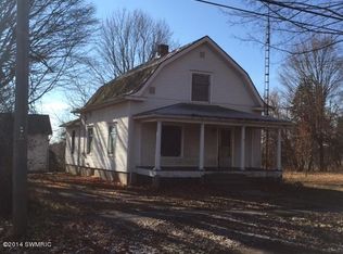 429 W Main St, North Adams, MI 49262