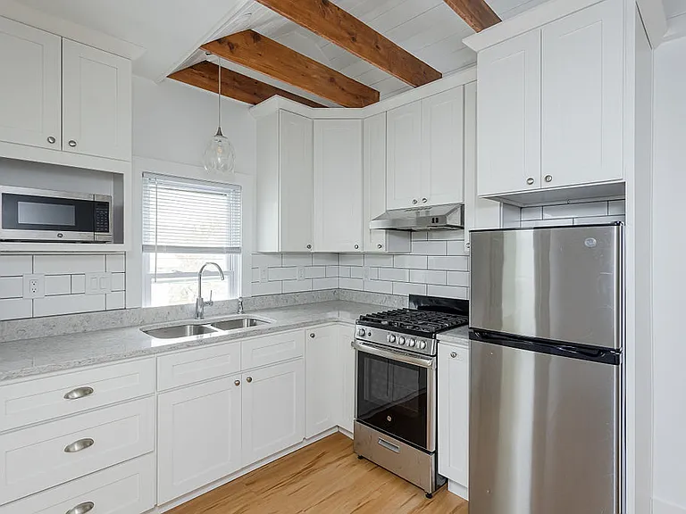 33 3rd St #3 — Photo 9