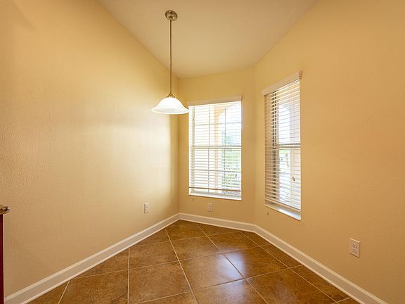 3rd image of 3576 Bancroft Dr