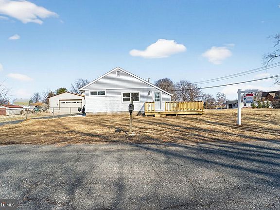 2nd image of 203 Antietam Rd