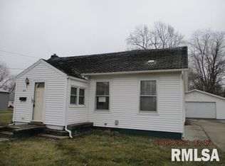 621 S Illinois St, Lewistown, IL 61542