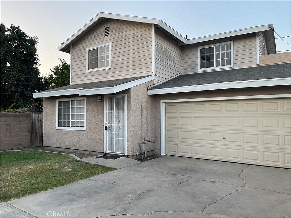 1st image of 1077 E 71st Way