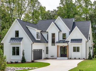 111 Forest Green Dr, Cary, NC 27511