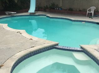 11842 206th St, Lakewood, CA 90715