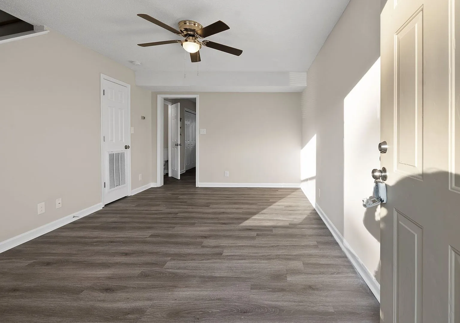 Mason Way-2244 (x5) — Photo 2