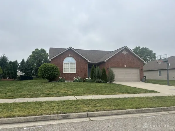 758 Governors Rd, Troy, OH 45373