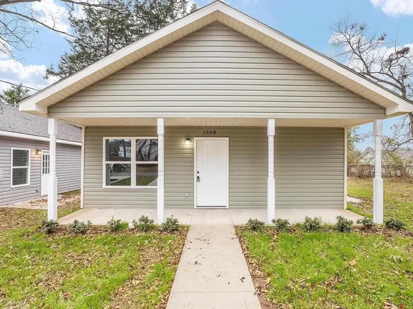 1250 Vivian St, Leeds, AL 35094