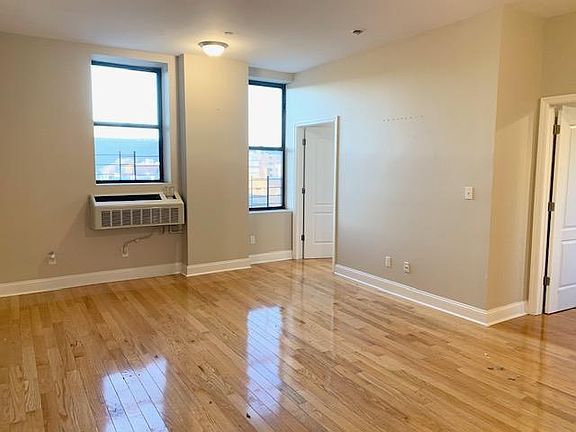 Apt. 2H Living Room