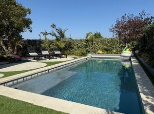4587 Don Felipe Dr, Los Angeles, CA 90008