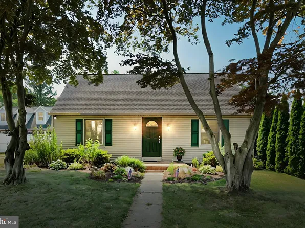 2 Valley Rd, Jacobus, PA 17407