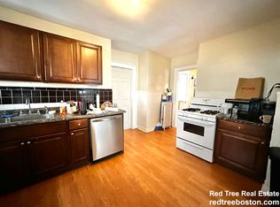 9 Radnor Rd #1, Boston, MA 02135