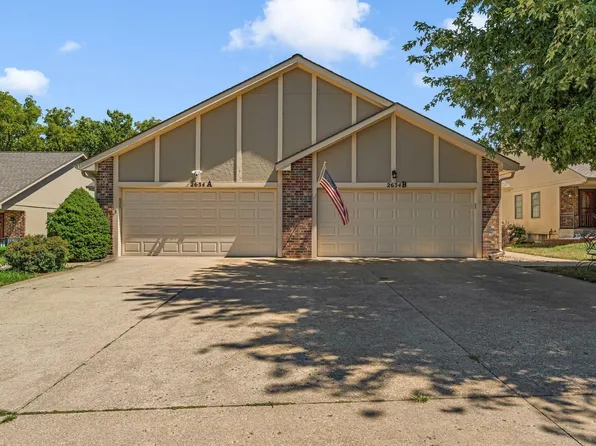 2634B SW Arrowhead Rd, Topeka, KS 66614