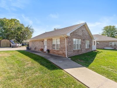 5584 N Sandy Creek Dr Unit 8, Seymour, IN, 47274