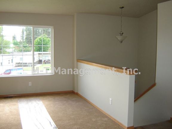 2nd image of 4704 N Hutchinson Ln