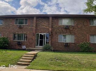 5117 52nd St APT 4, Kenosha, WI 53144