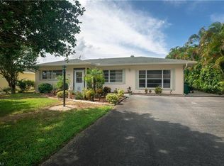 1330 Hilltop Dr, Naples, FL 34103