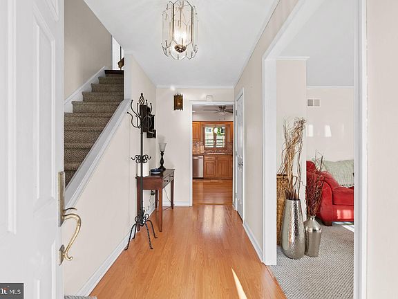 5th image of 2109 Exton Dr