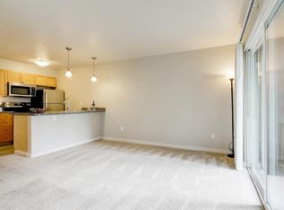 9515 NE 120th St #L104, Kirkland, WA 98034