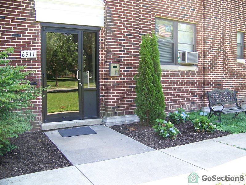 2nd image of 6909 Dunmanway APT D5