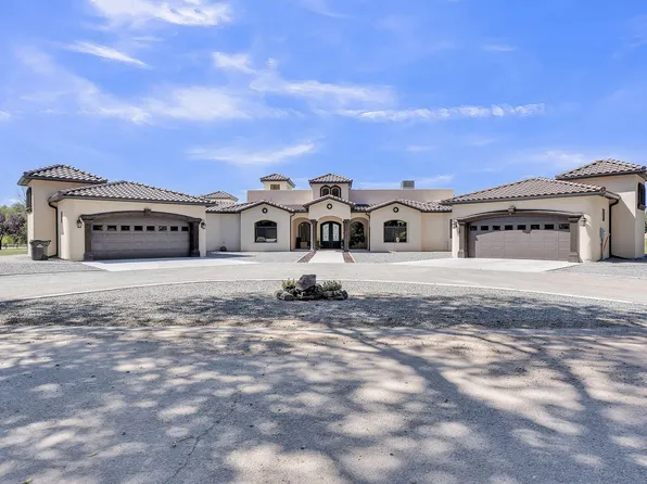 14 Hacienda Del Valle, Peralta, NM 87042