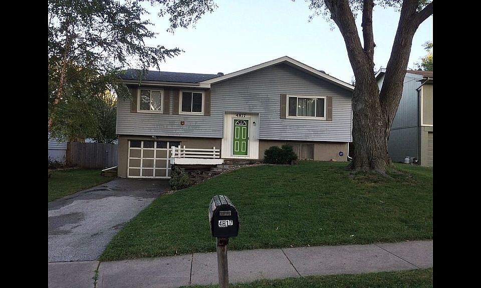1st image of 4817 N 131st St