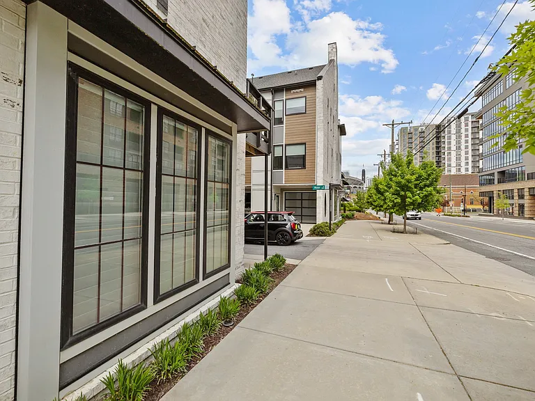 1207 Minter Pl — Photo 43