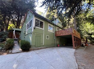 782 N Village Ln, Crestline, CA 92325